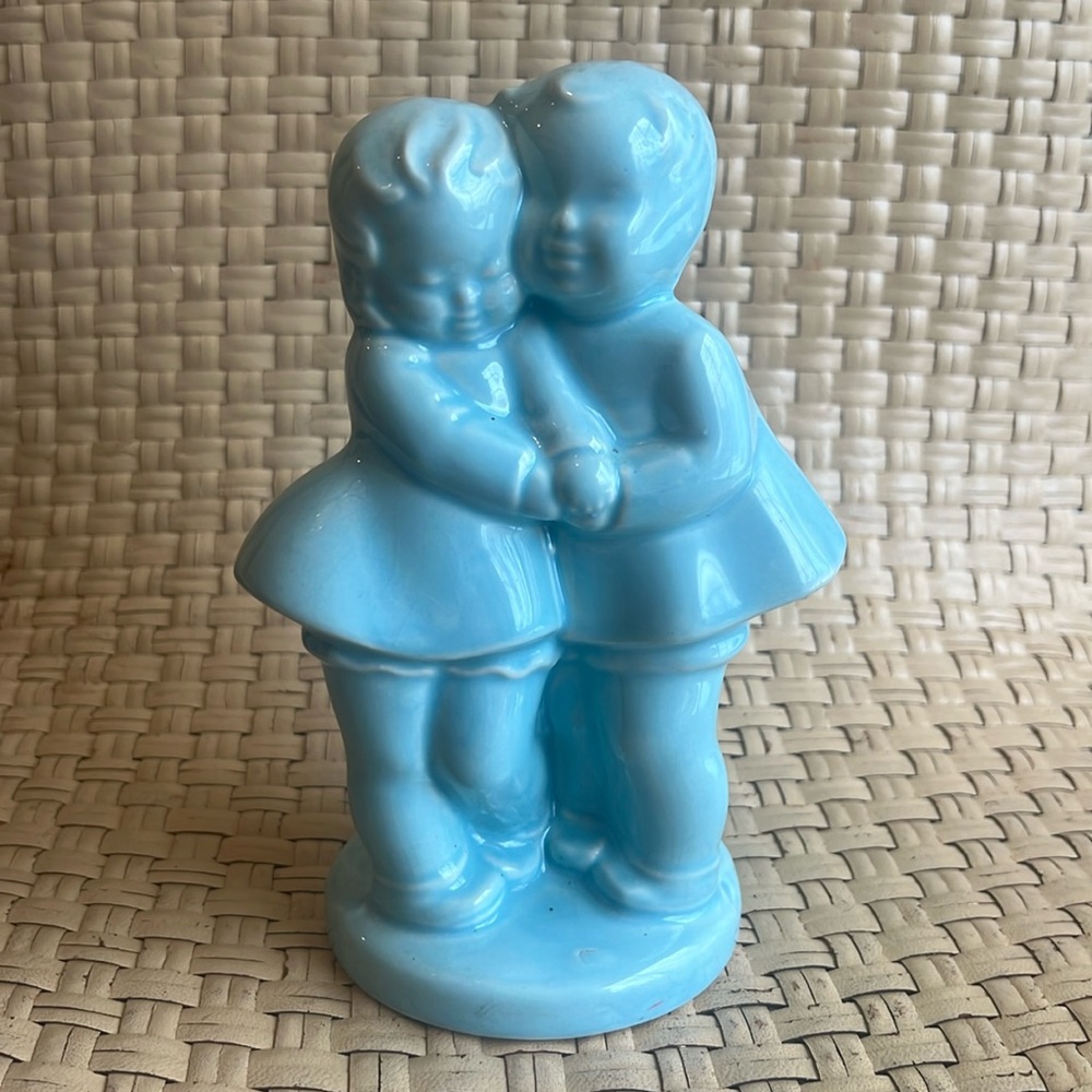 MID CENTURY BLUE BOY/ GIRL VASE SHAWNEE POTTERY